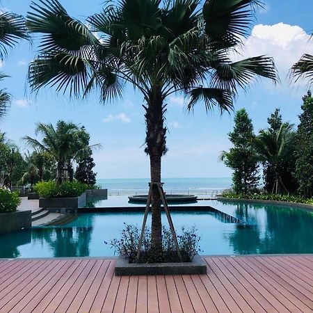 Timurbay By Dfamilia, Ground Floor Suite With Easy Access To The Pool And Beach Kuantan Eksteriør billede