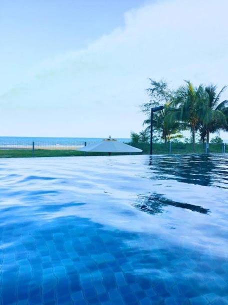 Timurbay By Dfamilia, Ground Floor Suite With Easy Access To The Pool And Beach Kuantan Eksteriør billede